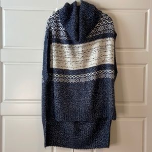 BCBG poncho blue sleeveless cowl neck